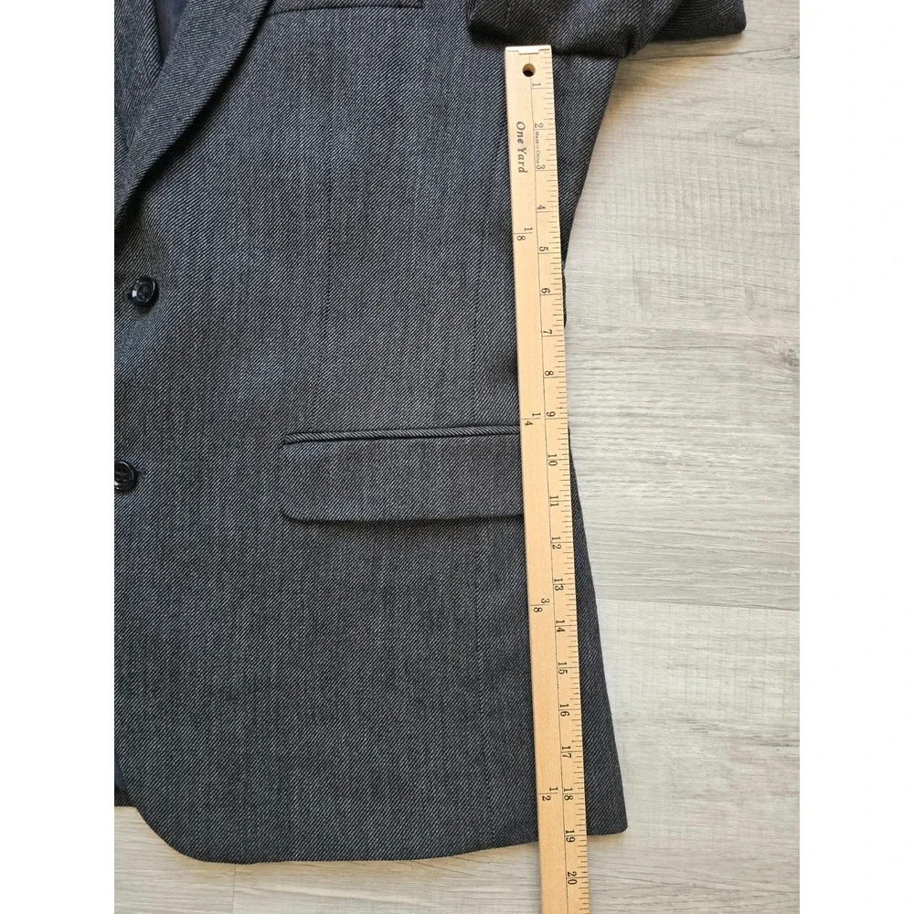 Stafford Men's Gray Herringbone Sport Coat Blazer 2 Button Center Vent Size 46R